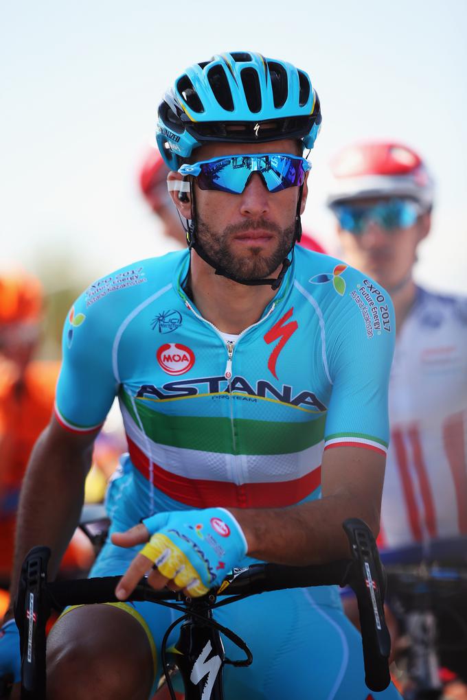 "Zelo sem srečen. Etapa je bila zelo težka. Želim pa ostati prizemljen, saj nas jutri čaka nova težka etapa," je dejal Nibali. | Foto: Guliverimage/Getty Images