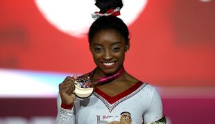 Neverjetna Simone Biles piše zgodovino