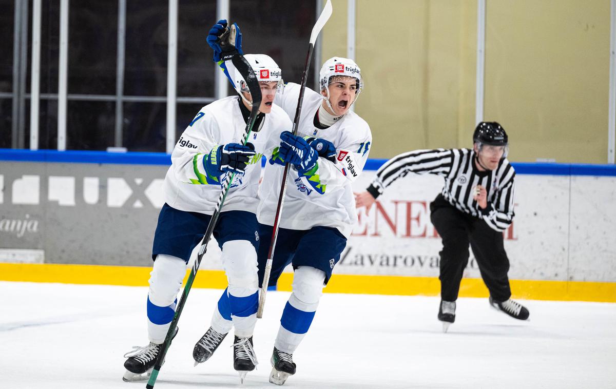 U20, slovenska hokejska reprezentanca do 20 let | Slovenci so za tretjo zmago s 5:2 premagali Estonijo. | Foto Domen Jančič/HZS