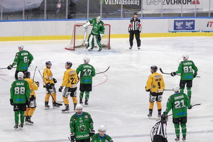 HK Olimpija | Hokejisti Olimpije so v torek izgubili prvič v alpski sezoni. Poraz jim je zadal Pustertal, s katerim se bodo ponovno srečali že v soboto. | Foto Eva Brili Grebenar