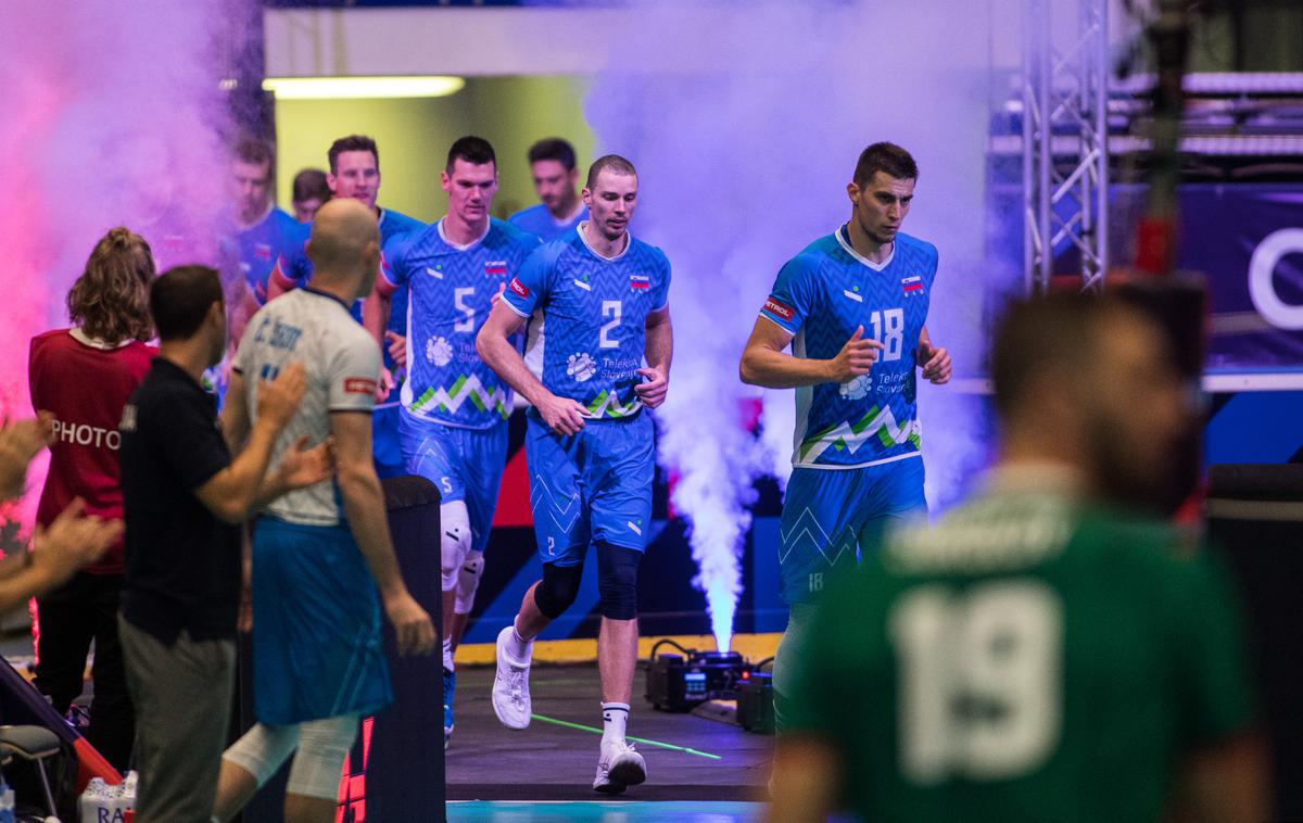 slovenska odbojkarska reprezentanca EP Bolgarija | Slovenska odbojkarska reprezentanca se bo za četrtfinale v ponedeljek ob 16. uri pomerila s sosedo Hrvaško. | Foto CEV