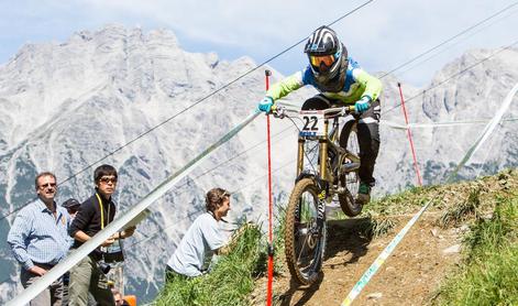 Černilogarjeva 20. v Windhamu, Athertonovi skupni seštevek