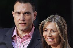 Vinnie Jones in žena se bojujeta s kožnim rakom