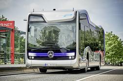 Je avtobus lahko svetilnik nove dobe mobilnosti? Daimler predstavlja svoj pogled …