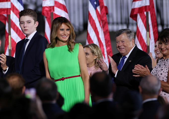 Melania naj bi trenutno iskala ustrezno šolo za Barrona. | Foto: Reuters