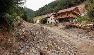 Golob o nadomestnih gradnjah: na razpolago bodo že zgrajeni objekti