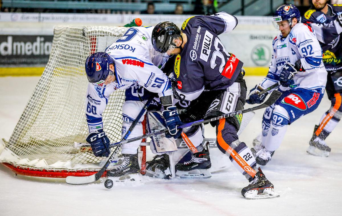 Anže Kuralt Fehervar | Fehervar je v Avstriji vodil s 3:1, na koncu pa izgubil s 3:4 in zapravil veliki točki. | Foto Sportida