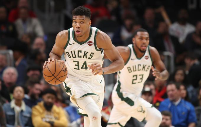 Na vzhodu Giannis Antetokounmpo nima tekmeca v lovu za naziv MVP. | Foto: Reuters