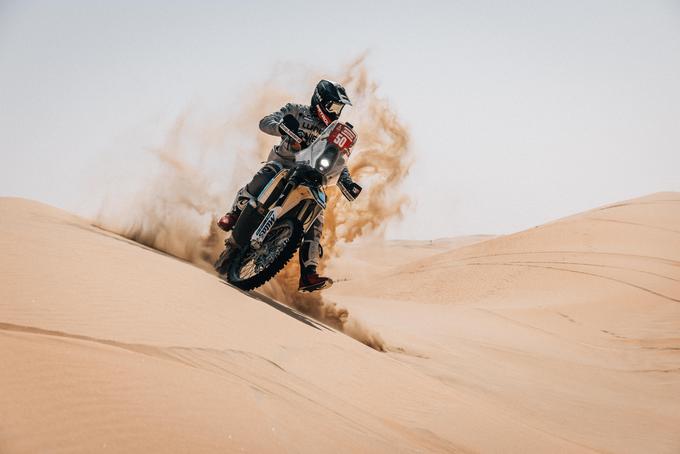 Marčič na sipinah največje puščave na svetu Rub' al Khali  | Foto: Denis Janežič