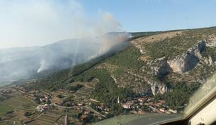 Požari pri Radovljici pogašeni, na Primorskem na terenu kriminalisti