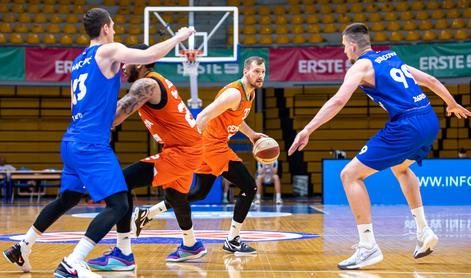 Pirova zmaga Cedevite Olimpije, poraz Krke, ki pa ni usoden