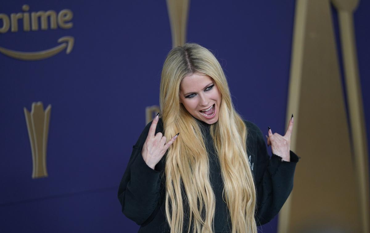 Avril Lavigne | Leta 2022 se je Avril Lavigne vrnila v studio in k svojim punk koreninam ter izdala ploščo Love Sux, ki je postala njen najvišje ocenjen album do danes. | Foto Profimedia