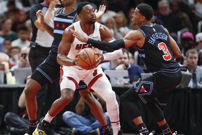 Miami Heat Dwyane Wade | Miami je brez poškodovanega Gorana Dragiča prekinil črno serijo treh zaporednih porazov. Zaigral pa je zopet Dwyane Wade. | Foto Reuters