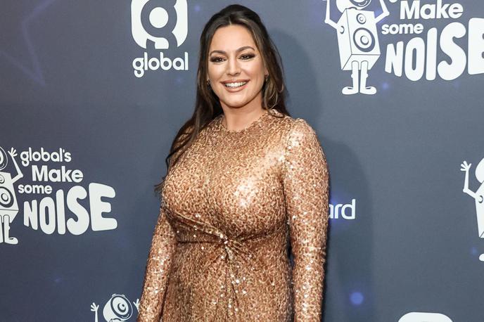 Kelly Brook | Kelly Brook pravi, da se pri 43 v svoji koži počuti bolje kot kadarkoli. | Foto Guliverimage