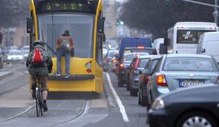 V trčenje tramvajev v Rotterdamu več kot 30 ranjenih