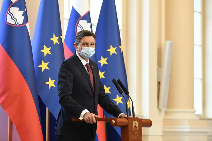 Borut Pahor | V predsedniški palači so zjutraj prejeli pisemsko pošiljko z neznanim prahom. Sumljivo pisemsko pošiljko so dopoldne prejeli še na vladi. | Foto STA