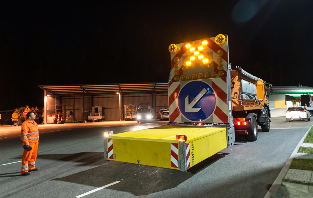 DARS varnostni naletni meh in delovna zapora na avtocesti | Foto Klemen Korenjak