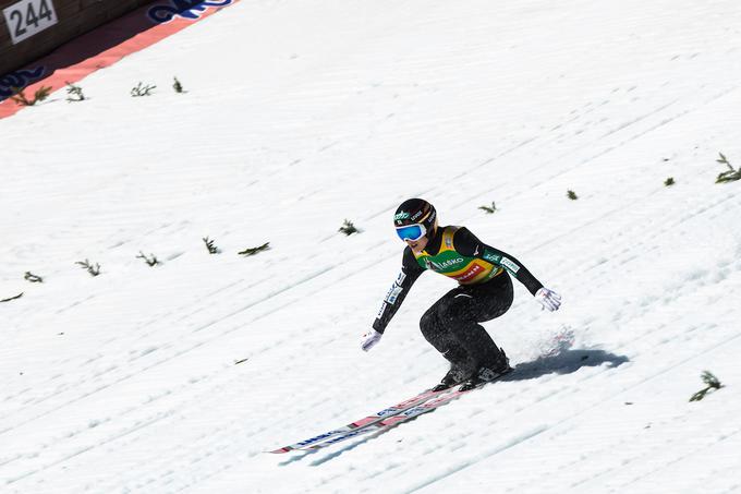 Rjoju Kobajaši je pristal pri 252 metrih in se veselil 13. zmage v sezoni, v kateri je praktično ves čas blestel. | Foto: Peter Podobnik/Sportida