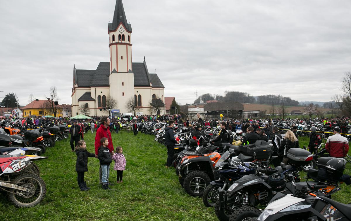 Pred božjim obličjem pozivi k motoristovi varnosti | Foto Klemen Korenjak