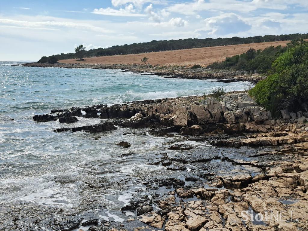 Pelješac, uničevanje narave