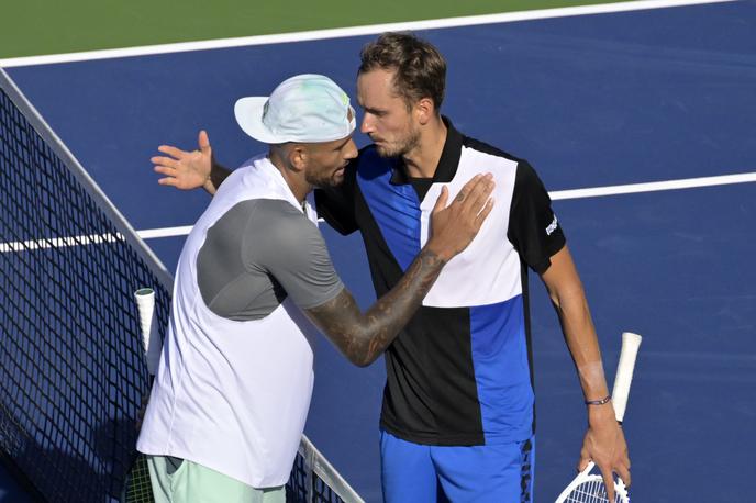 Kyrgios Medvedev | Nick Kyrgios je ugnal prvega nosilca Danila Medvedjeva. | Foto Reuters