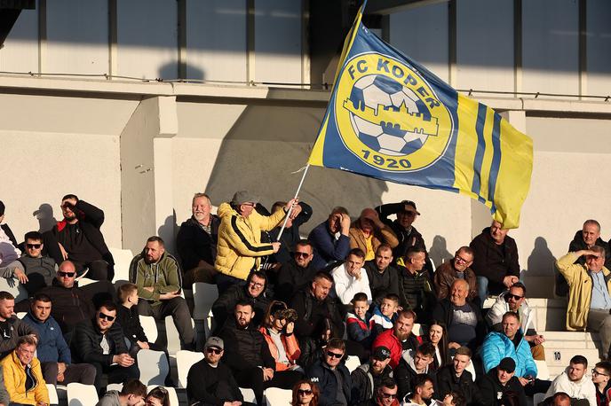 Koper Navijači | Koprčani bodo morali plačati 850 evrov kazni. | Foto www.alesfevzer.com