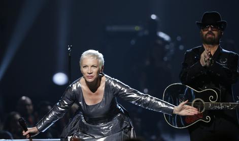 Risba Annie Lennox na božični voščilnici škotske političarke