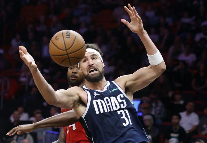 Klay Thompson je na gostovanju v Miamiju za razliko od srečanja z Denverjem zadel iz igre pet od 12 metov. Trojke je metal 3/5. | Foto: Reuters