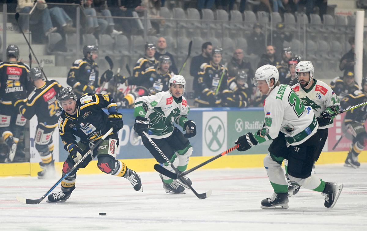 Pustertal : HK Olimpija | Olimpija je v podaljšku izgubila na odločilni tretji tekmi kvalifikacij za končnico. | Foto Foppa Iwan - HC Pustertal