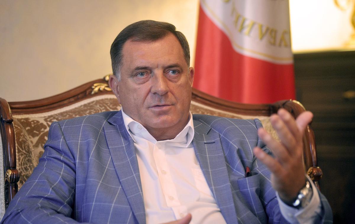 Milorad Dodik | Bratoma Draganu in Borislavu Stanojloviću bosanski mediji pripisujejo vezi z enim najvplivnejših politikov na Balkanu Miloradom Dodikom (na fotografiji). | Foto STA