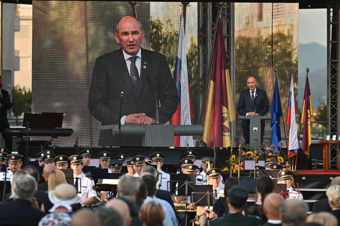 Zbrane je nagovoril tudi predsednik vlade Janez Janša.  | Foto: STA ,