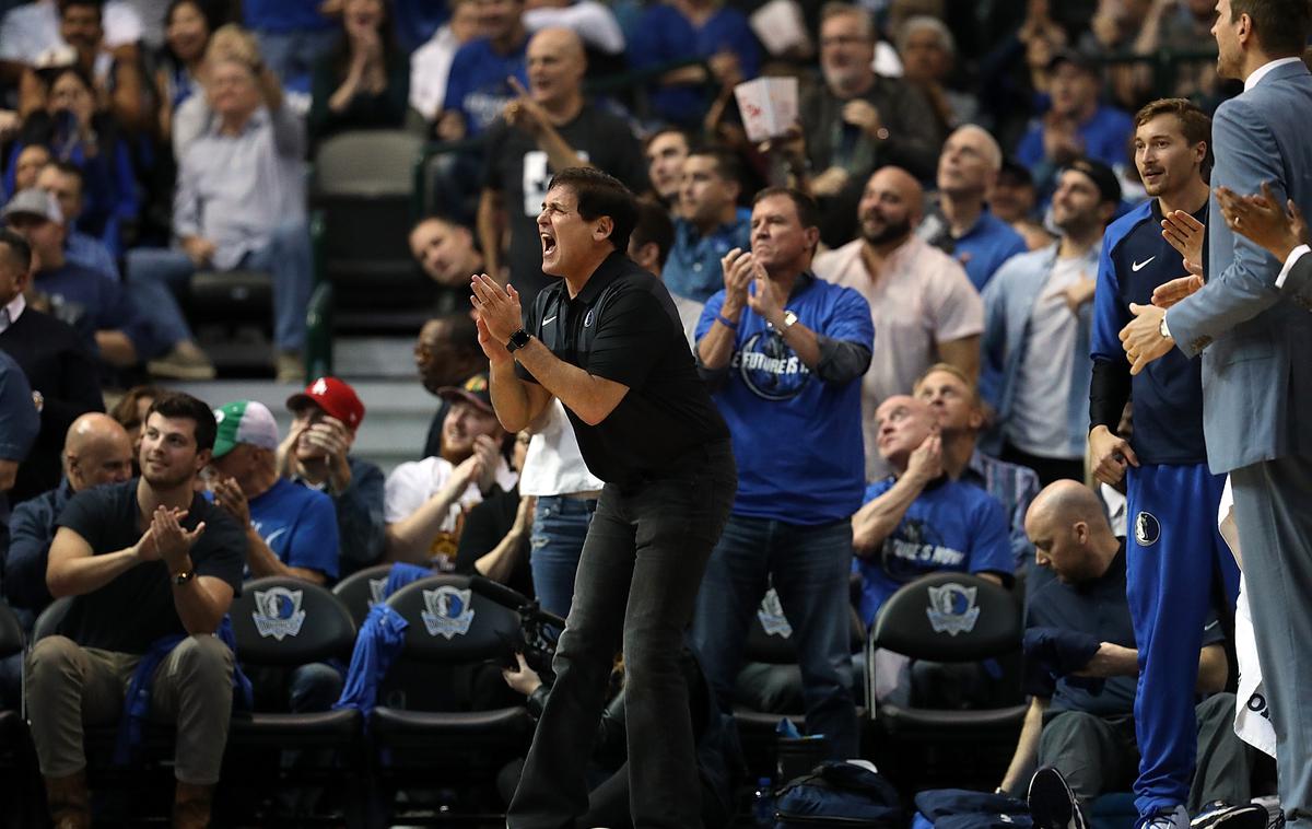 Mark Cuban | Lastnik Dallas Mavericks Mark Cuban je bil navdušen nad predstavo Luke Dončića, hkrati pa poudaril, da je pred njim še dolga pot. | Foto Getty Images