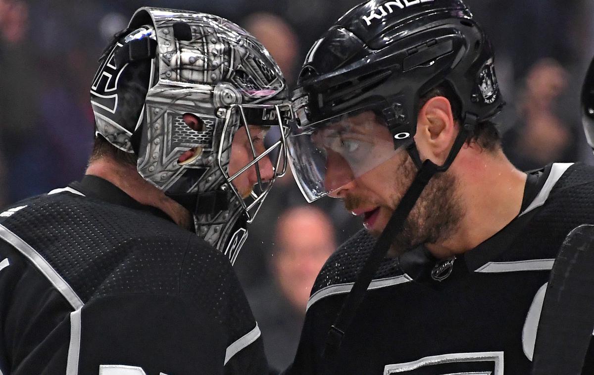 Jonathan Quick Anže Kopitar | Dolgoletna soigralca Jonathan Quick in Anže Kopitar sta v noči na nedeljo bila prvič tekmeca na ledu v Los Angelesu. | Foto Reuters