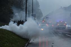 Izredni nadzor potrdil hude kršitve policistov na protestih #video