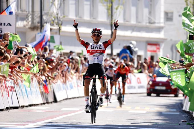 Rafal Majka je zmagovalec prve etape letošnje dirke Po Sloveniji, a je v cilju razkril, da mu je zmago prepustil moštveni kolega Tadej Pogačar. | Foto: Vid Ponikvar