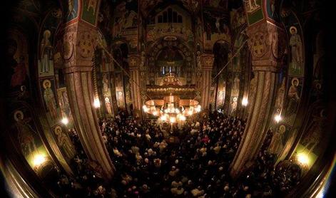 Pravoslavni kristjani praznujejo božič (FOTO)