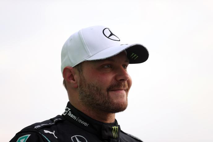 Valtteri Bottas | Valtteriju Bottasu se v Imoli upravičeno smeji. | Foto Reuters