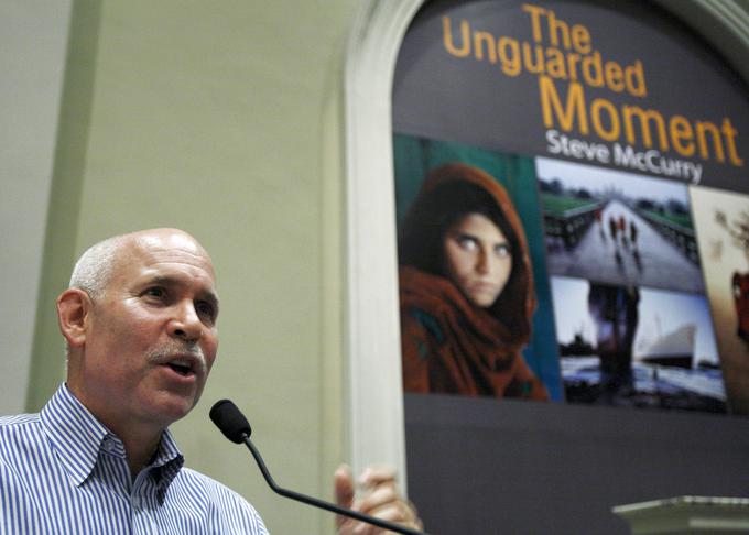 Avtor nepozabne naslovnice za National Geographic je ameriški fotograf Steve McCurry. | Foto: Getty Images