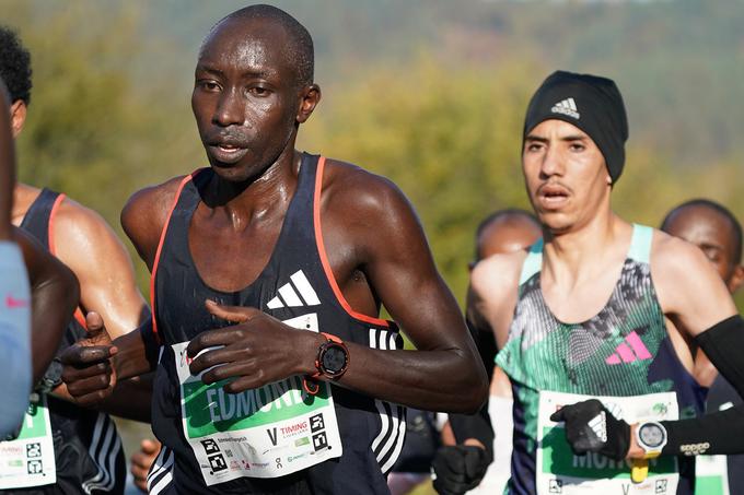 Edmond Kipngetich je zmagovalec letošnjega maratona. | Foto: www.alesfevzer.com