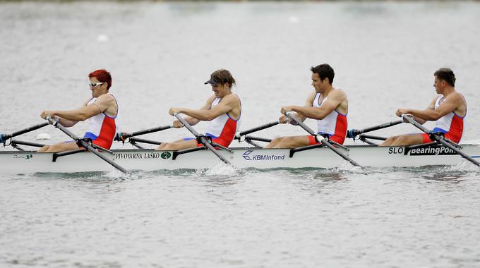 Skok v leto 2005: dvojni četverec Čop, Špik, Mizerit in Prelog. | Foto: Getty Images