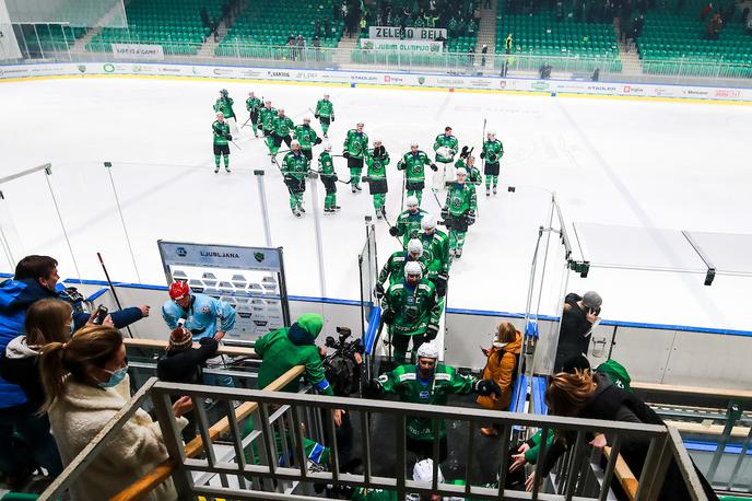 HK Olimpija - HDD Jesenice | V taboru HK SŽ Olimpija so na prvi dan novega leta potrdili pozitiven test na covid, nedeljsko tekmo Ljubljančanov z Bolzanom so prestavili, prav tako torkovo gostovanje zmajev v Salzburgu. | Foto Matic Klanšek Velej/Sportida