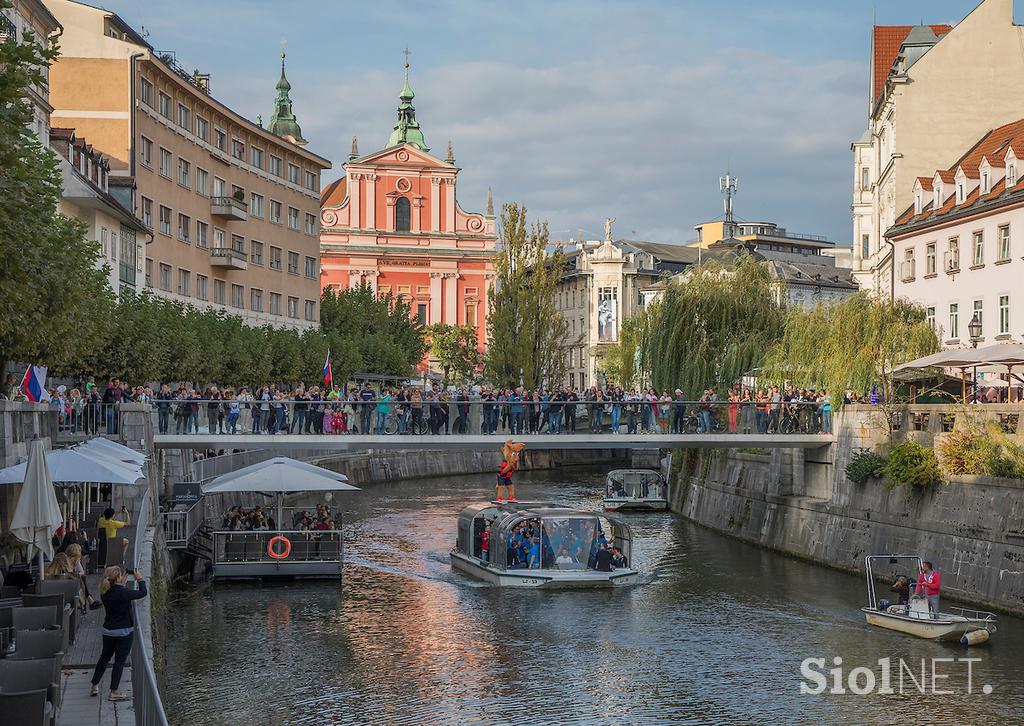 Slovenija odbojka sprejem