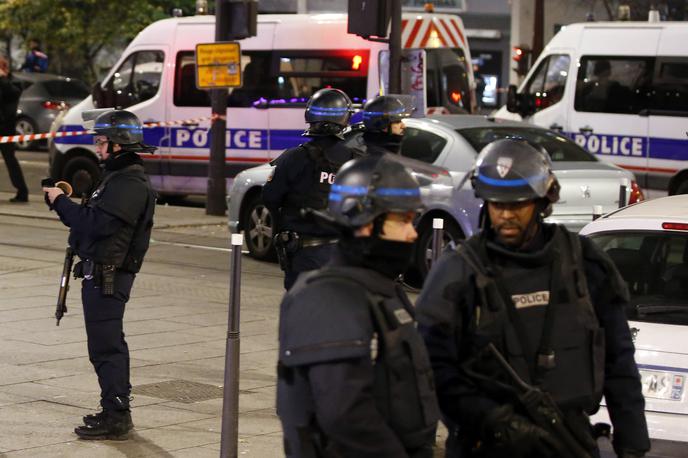 Policisti v Parizu | Foto Reuters