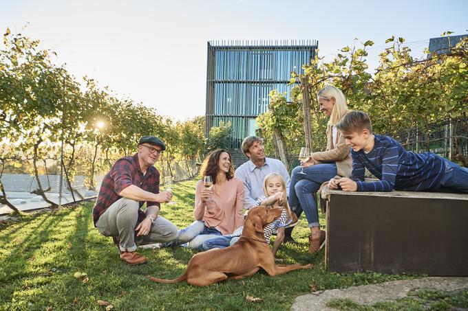 Pokušina vina pri vinarju v  Würzburg © DZT, Foto: Jens Wegener. | Foto: 