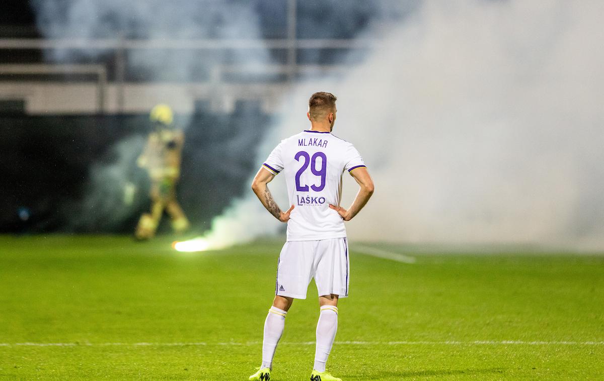 Olimpija Maribor pokal Finale | Maribor bo zaradi nešportnega obnašanja navijačev v Celju plačal kazen v višini 14.650 evrov. | Foto Matic Ritonja/Sportida