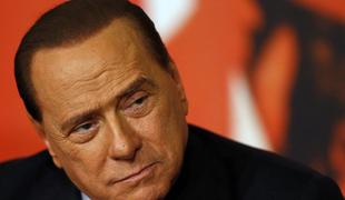 Berlusconijeva Naprej, Italija odhaja iz vlade