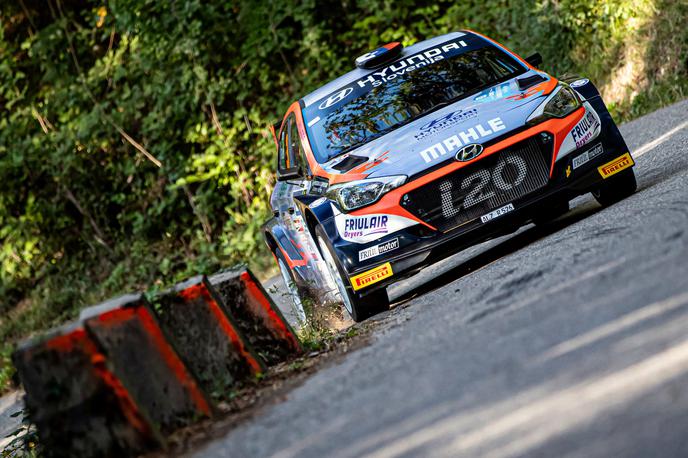 Rally Nova Gorica | Rok Turk in Blanka Kacin (hyundai i20 R5), vodilna v slovenskem državnem prvenstvu. | Foto Uroš Modlic