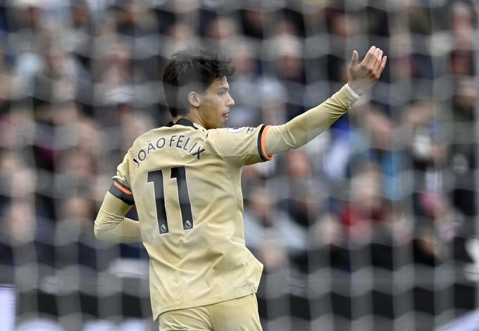 Joao Felix je Chelsea popeljal v vodstvo, a je West Ham kmalu izenačil. Dvoboj se je končal brez zmagovalca. | Foto: Reuters