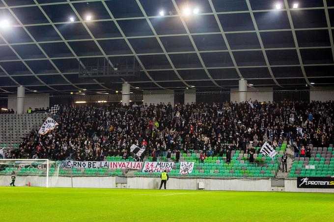 Navijači Mure so novembra v Stožicah pričarali neverjetno vzdušje. | Foto: Žiga Zupan/Sportida