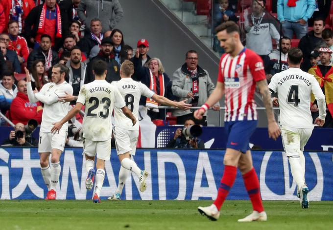 Real je v soboto v velikem madridskem derbiju v gosteh odpravil Oblakov Atletico s 3:1. | Foto: Reuters